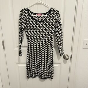Shasa Women's Black White Design Bodycon Stretch Sweater Dress Size Small